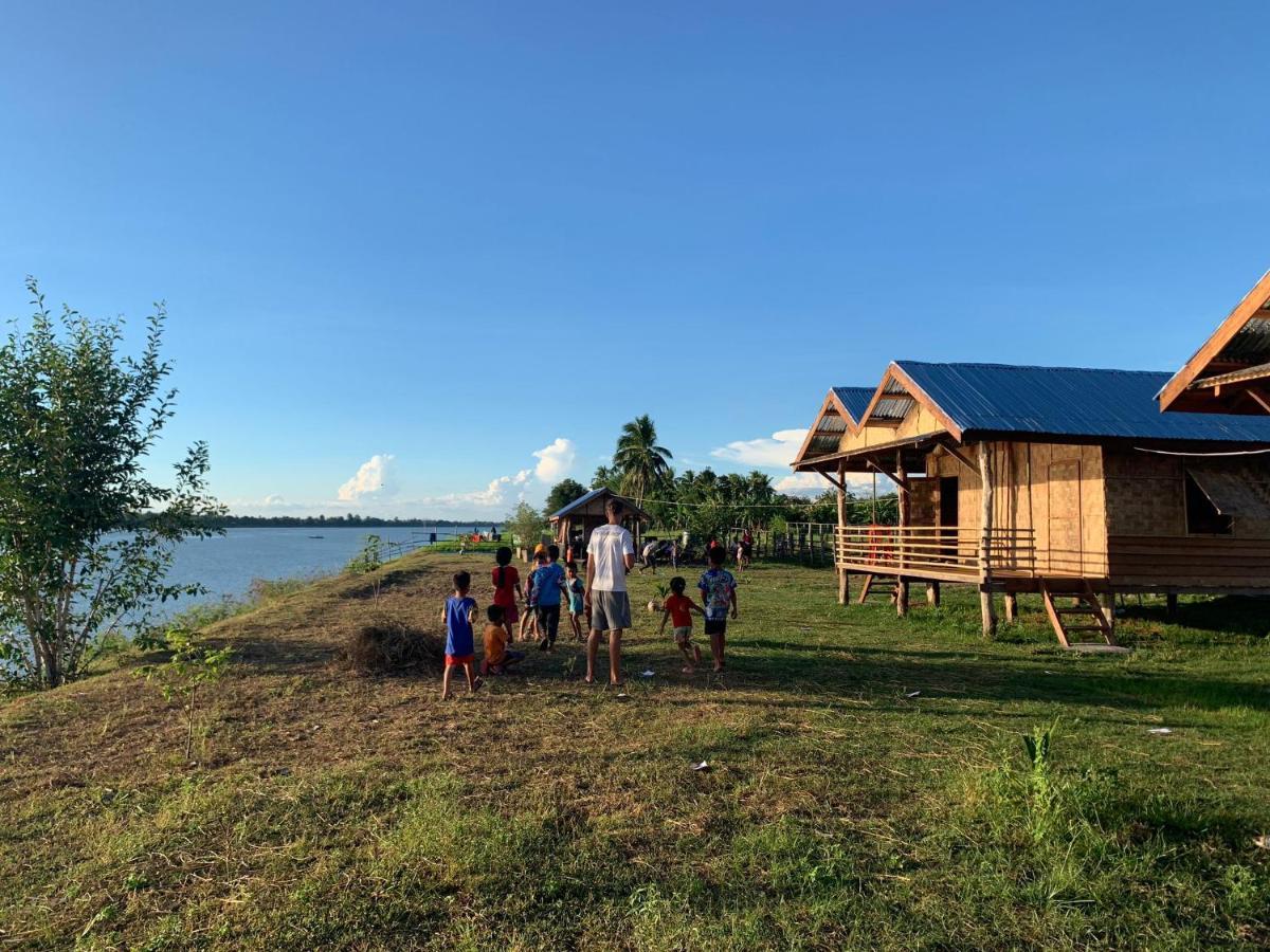 Vera Sunset Homestay Local Experience With Lao Family Muang Khong Ngoại thất bức ảnh