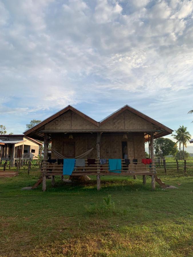 Vera Sunset Homestay Local Experience With Lao Family Muang Khong Ngoại thất bức ảnh