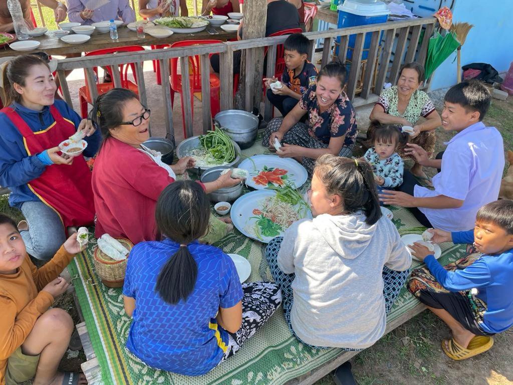 Vera Sunset Homestay Local Experience With Lao Family Muang Khong Ngoại thất bức ảnh